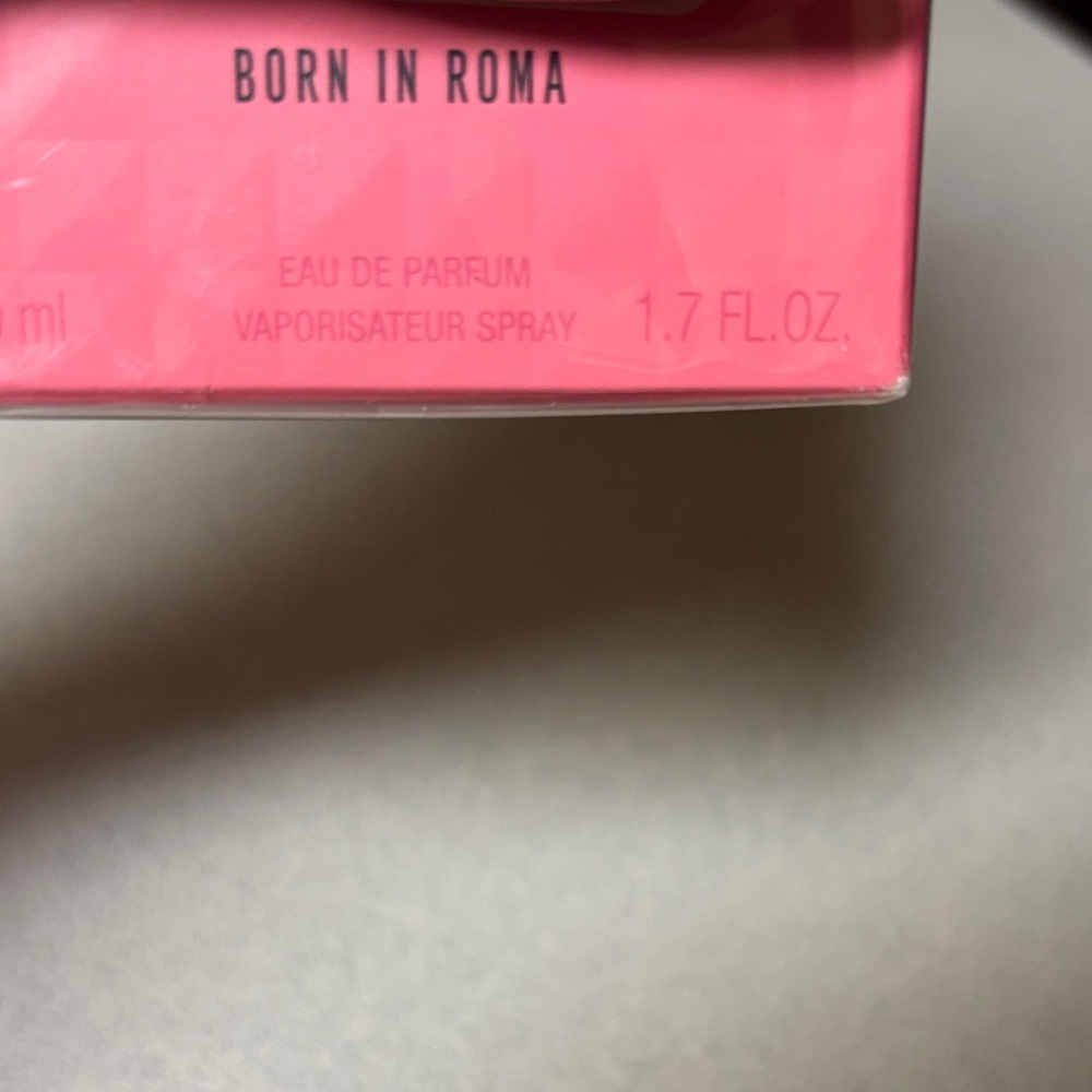 BNIB WOMENS Valentino DONNA Born in Roma EAU DE PARFUM 1.7oz - Picture 4 of 5